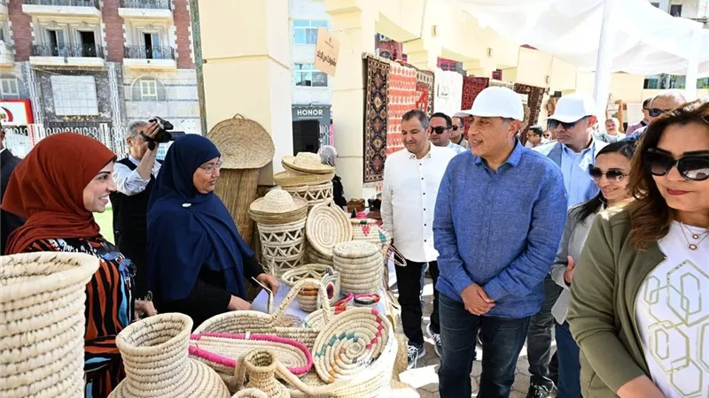 رئيس الوزراء: الحكومة تُولي اهتماما بالغا بدعم وتشجيع المقاصد السياحية بمُختلف المحافظات