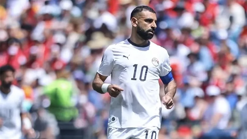 رسائل أبو تريكة بشأن محمد صلاح وحسام حسن 