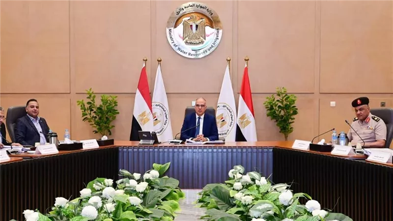 وزير الري: تسريع تراخيص الشواطئ أولوية لدعم الاستثمار والتنمية