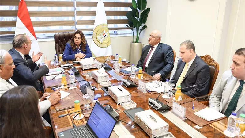 منال عوض: تحويل المزايا التنافسية للمحافظات إلى محركات للنمو وفرص العمل