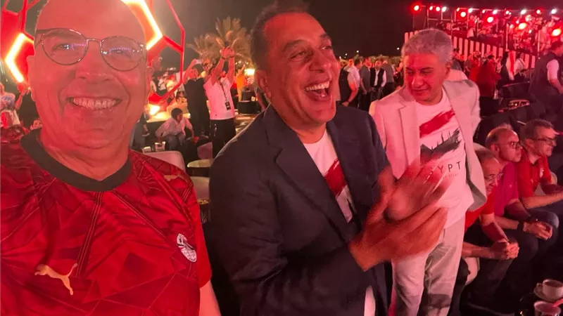لحظات حماس ودعم.. مدبولي وسويلم وفتحي يحتفون بهدف مصر في شباك بلجيكا