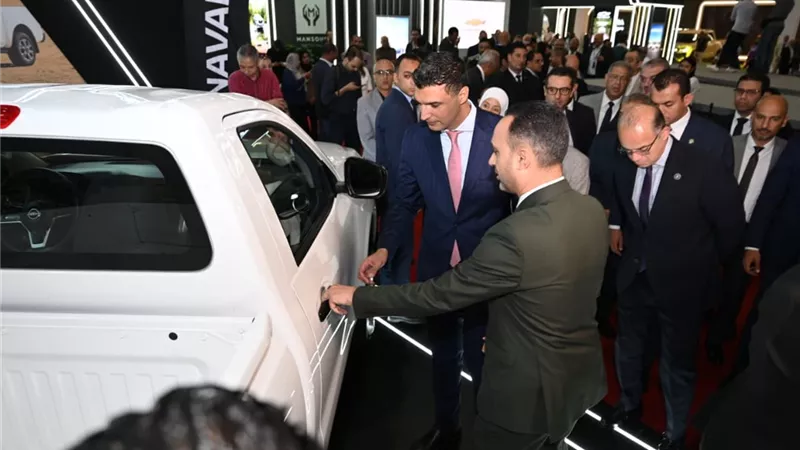 وزير الصناعة يشارك بفعاليات افتتاح النسخة الثالثة من معرض الأهرام لسيارات النقل 2026