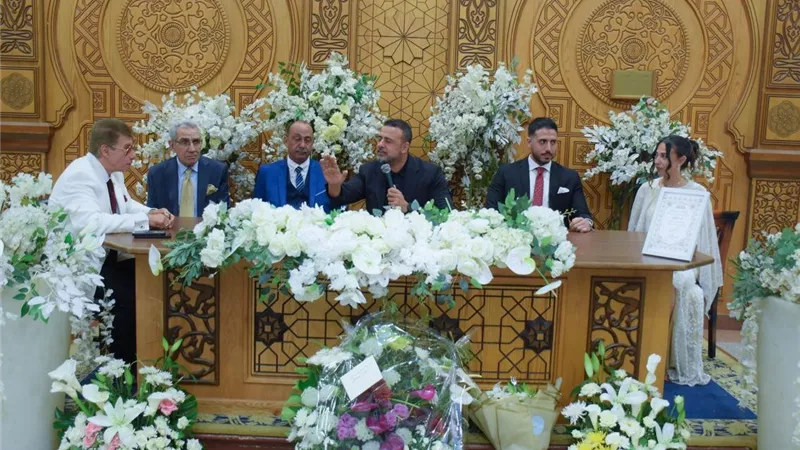 بين وقار المنصة وسماحة الدين.. شيوخ القضاء ورجال الدولة يشاركون آل 