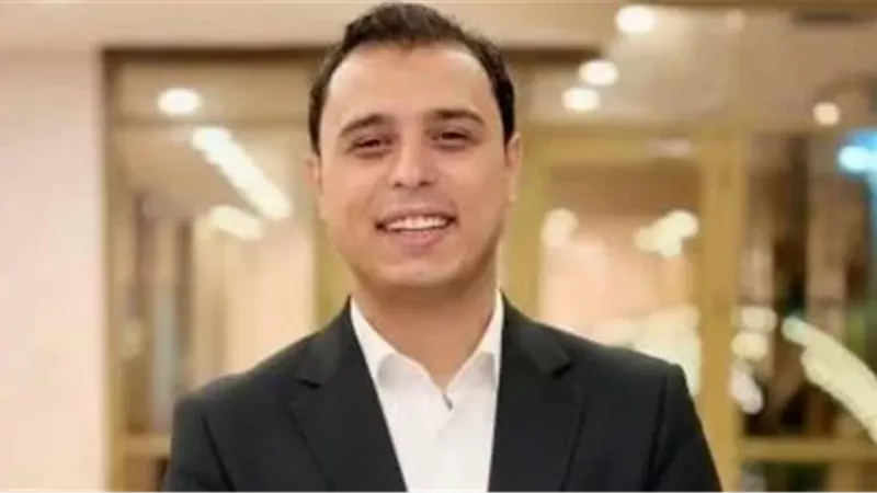 مصرع الفنان كريم محمد دهسا أسفل عجلات سيارة بأكتوبر