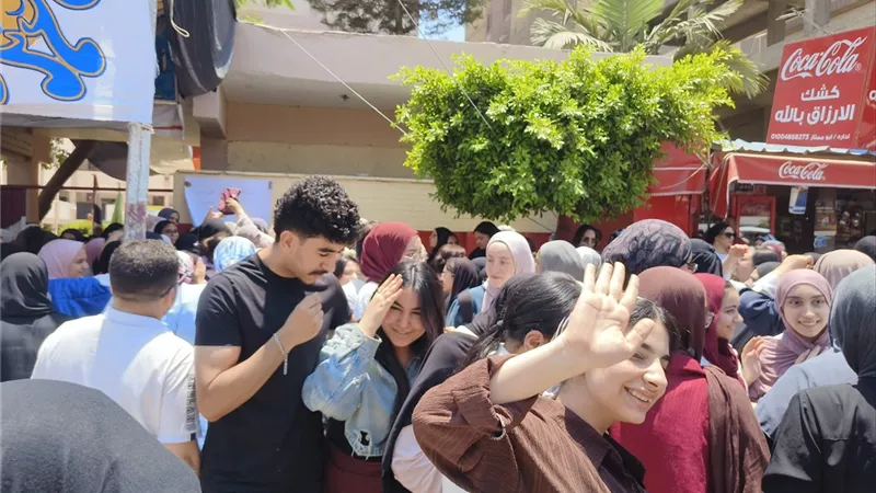 ارتياح بين طلاب الثانوية العامة بالدقهلية عقب امتحاني الدين والتربية الوطنية