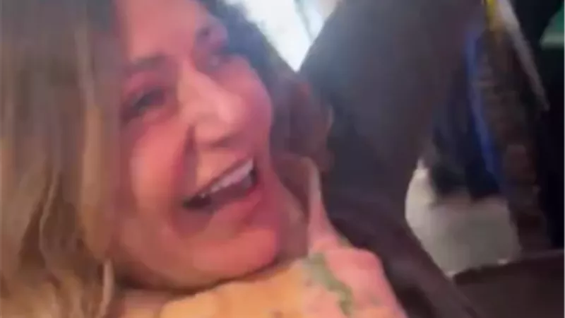 في ليلة كروية مميزة.. ليلى علوي تحتفل بفوز منتخب مصر على نيوزيلندا