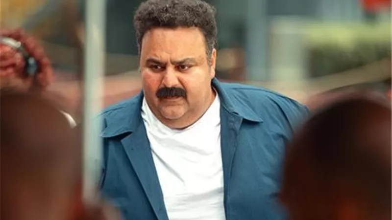شيكو يكشف تفاصيل شخصيته في فيلم صقر وكناريا| خاص