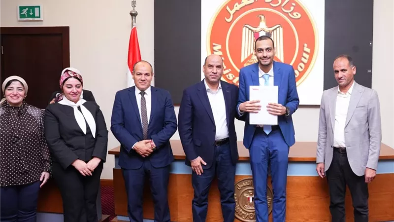 وزير العمل لذوي الهمم: أنتم شركاء البناء وأبنائي وإخوتي