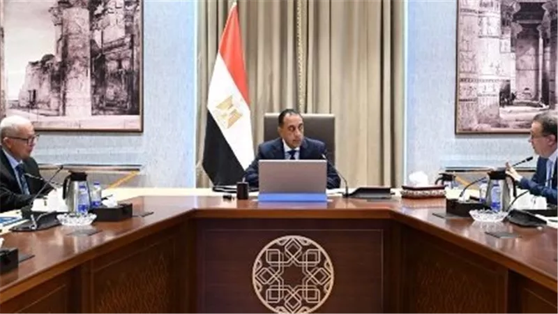 مدبولي يتابع إعادة هيكلة الجهاز الإداري للدولة.. وخطة شاملة لرفع الكفاءة وتحسين الخدمات