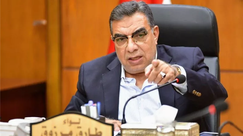 محافظ الدقهلية يحيل 3 مسؤولين بقرية منية النصر إلى النيابة العسكرية والعامة