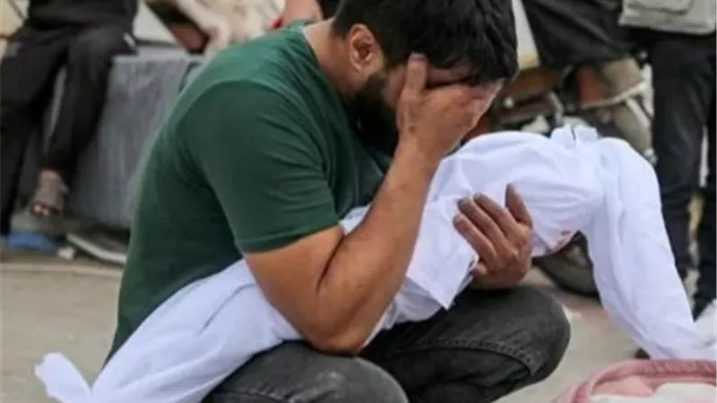 غزة تحت النار مجددًا.. شهيد وإصابات في خان يونس وتوغلات إسرائيلية بمناطق متفرقة