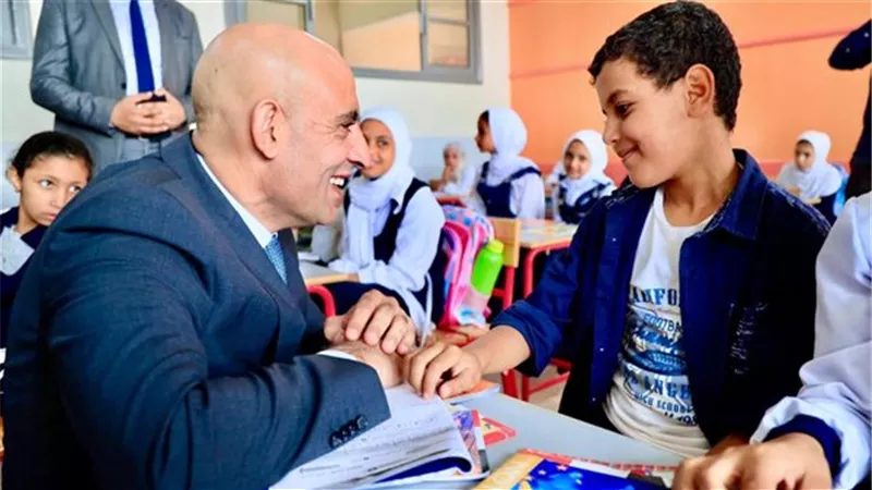 موعد تغيير الساعة للتوقيت الشتوي 2026 في مصر.. هل تعدل مواعيد الدراسة؟