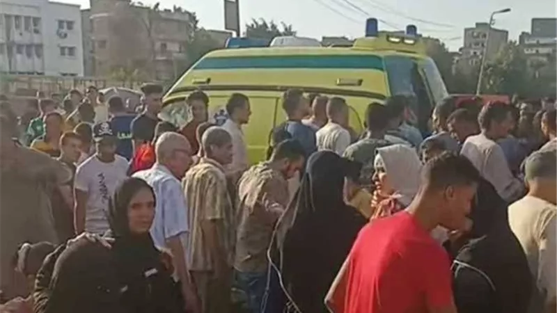 مصرع شخص صدمه قطار أثناء عبوره مزلقان كوبري المنصورة بالمنيا