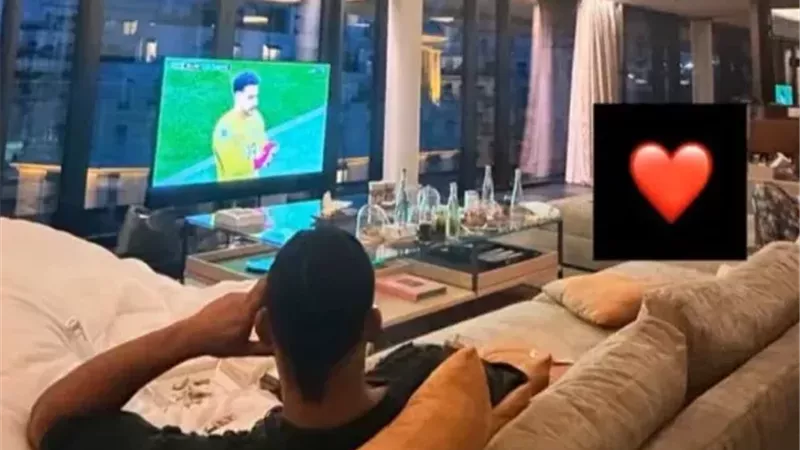 محمد رمضان ومي فاروق في المقدمة.. نجوم الفن يهنئون منتخب مصر بالتأهل لدور الـ32