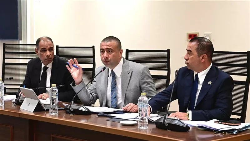 صناعة النواب تناقش غش عصير القصب وحدود الكربون لتعزيز تنافسية الصناعة المصرية