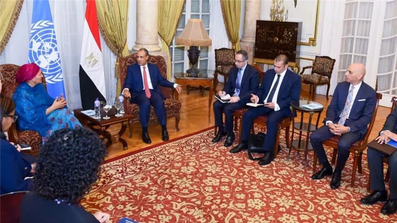 تفاصيل لقاء وزير الخارجية ونائبة سكرتير عام الأمم المتحدة