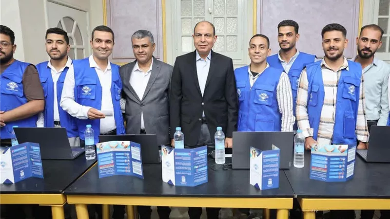 محافظ المنيا: التأمين الصحي الشامل هدية لـ7 ملايين مواطن والتسجيل واجب وطني