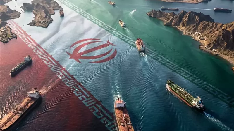 صراع هرمز يتصاعد.. طهران تتمسك بالمضيق والخليج يرفض سياسة الأمر الواقع|تقرير