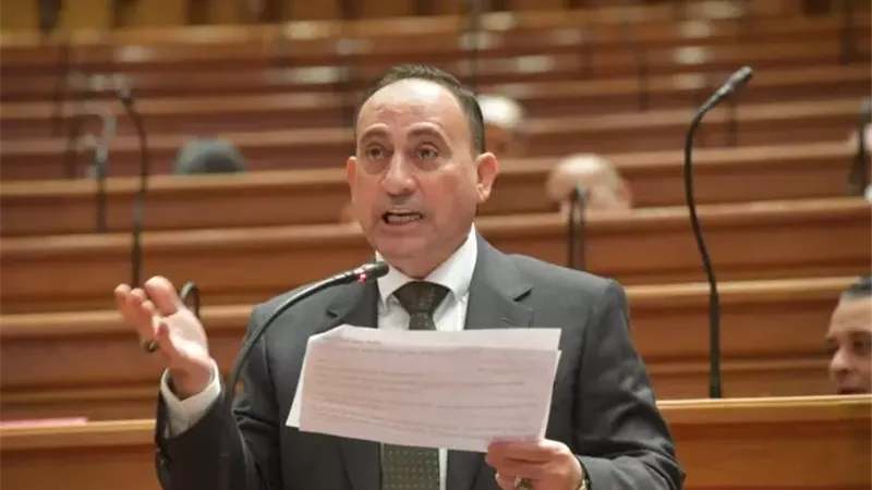 شبهة خلل في تسكين معلمي الـ30 ألف بالبحيرة.. محمد زين الدين يطالب بتحقيق محايد