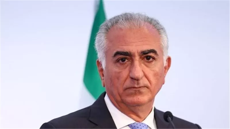 اعتراف جديد لنجل الشاه يثير الجدل بشأن الهجوم على «إيران»