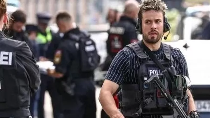 موناكو.. إصابة 3 أشخاص في انفجار حقيبة مفخخة