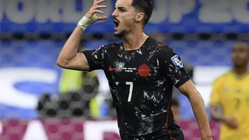 كندا تخطف فوزًا قاتلاً من جنوب أفريقيا وتتأهل لثمن نهائي كأس العالم