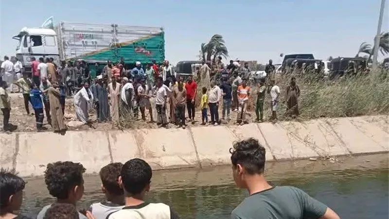 مصرع 7 أطفال وإصابة اثنين في سقوط تروسيكل بترعة نجع حمادي بأبوتيج