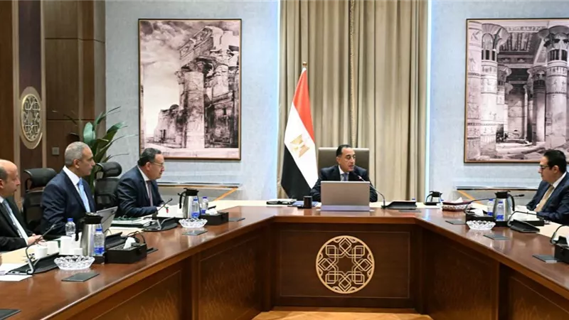 رئيس الوزراء: توجيهات من الرئيس لتطوير قطاع الصحة ورفع جودة الخدمات العلاجية