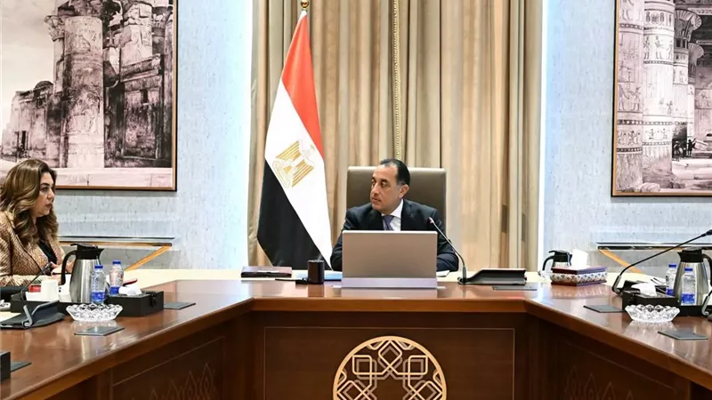 رئيس الوزراء يتابع الموقف الحالي للمشروعات الجاري تنفيذها بمحافظة بورسعيد