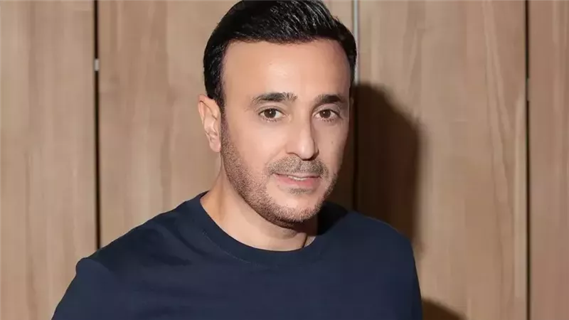 بعد تلويحه بالاعتزال.. صابر الرباعي يطلق أغنية طاير