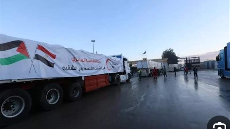 مصر تواصل دعم غزة.. الهلال الأحمر يدفع بقافلة إغاثية جديدة