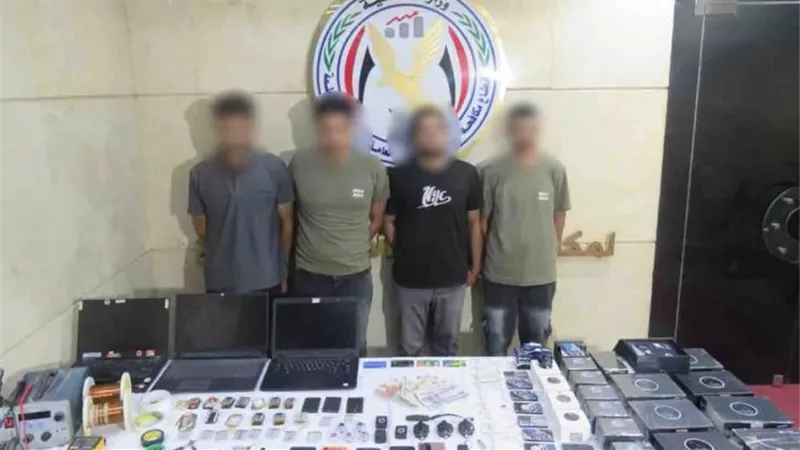 سقوط عصابة «سماعات الغش».. ضبط 4 متهمين أوهموا الطلاب بتسريب امتحانات الثانوية العامة