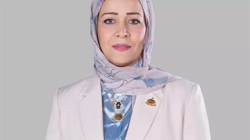 النائبة نجوى الألفي: قانون زيادة الحافز الإضافي يؤكد التزام الدولة بدعم العاملين وترسيخ العدالة الاجتماعية