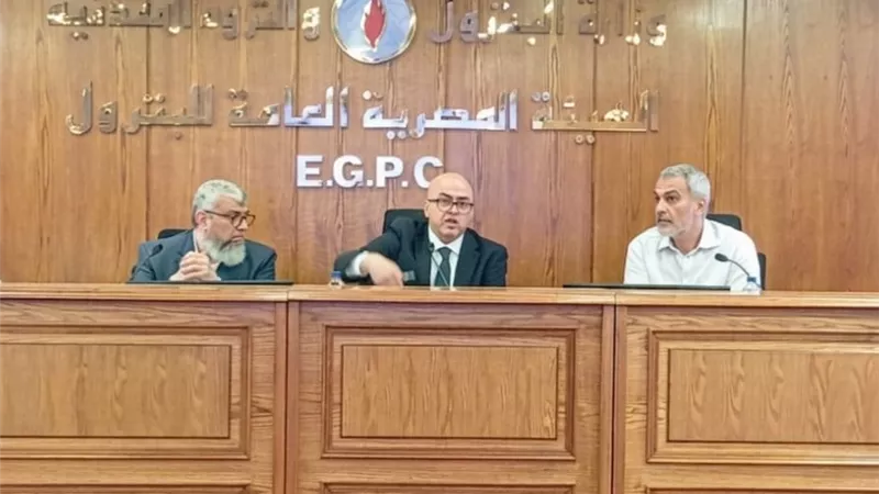 هيئة البترول تدرس تطبيق تقنية الغمر الحراري بمراكز البيانات
