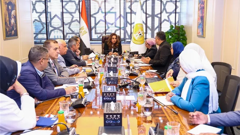 منال عوض تعتمد خطة بيئية جديدة لمواجهة التغيرات المناخية وتطوير المحميات