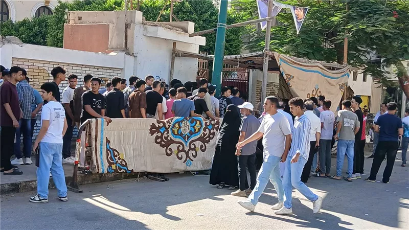 فيه أجزاء صعبة.. طلاب الإسماعيلية يكشفون كواليس امتحان الرياضيات البحتة