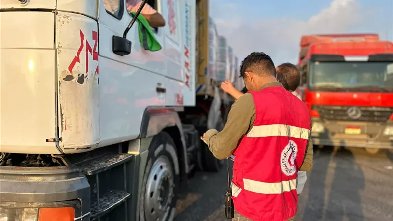مليون طن مساعدات و65 ألف متطوع.. مصر تواصل دعم الأشقاء في غزة