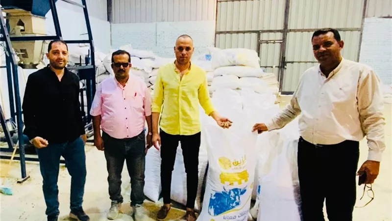 ضبط مصنع أعلاف غير مرخص بطامية بالفيوم.. والتحفظ على 15 طن مغشوشين