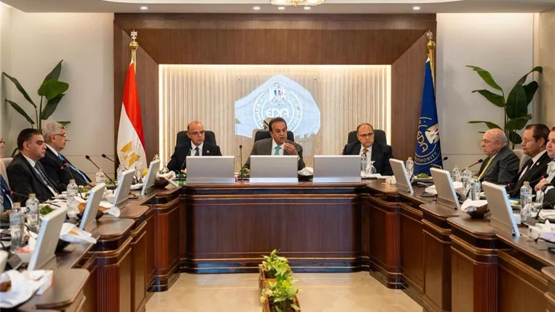 هيئة الدواء تضع خطة جديدة لتعزيز الأمن الدوائي وتوطين صناعة المستحضرات الحيوية