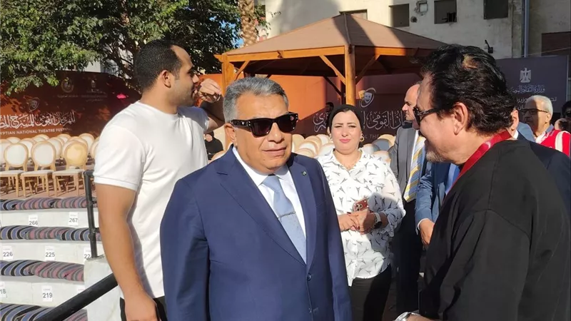 محافظ الدقهلية يتابع انطلاق فعاليات المهرجان القومي للمسرح المصري بمكتبة مصر العامة