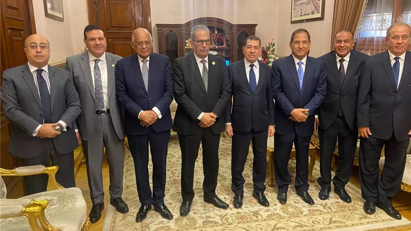 رئيس مجلس النواب السابق يهنئ رئيس محكمة استئناف القاهرة بتوليه منصبه الجديد