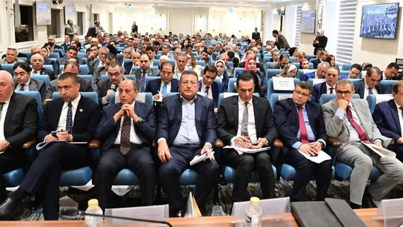 بين «قاطرة التنمية» و«الكيان الموازي».. لماذا انقسم النواب حول قانون «مستقبل مصر»؟