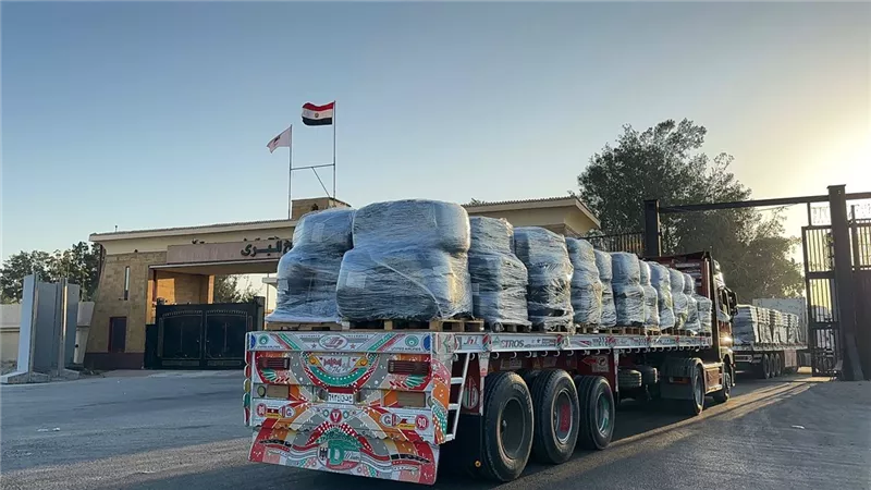 انطلاق قافلة زاد العزة 228 محملة بالمساعدات الإنسانية إلى غزة