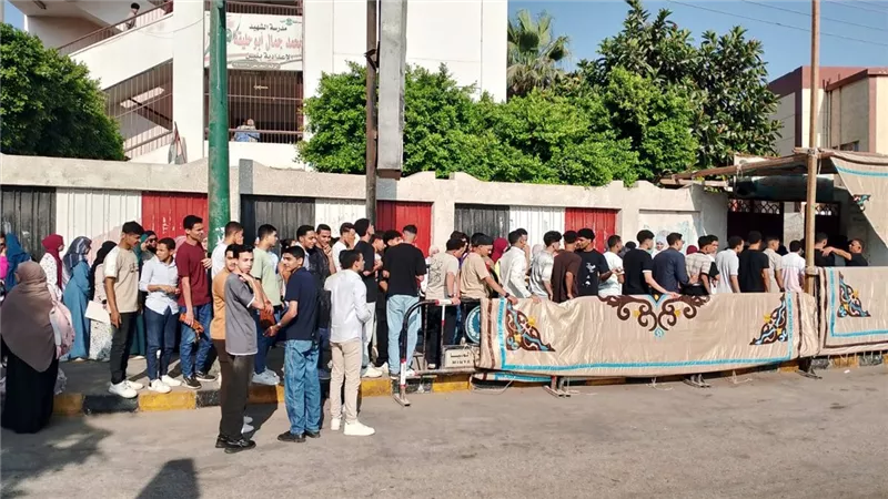 إصابة 6 طالبات وضبط 19 وسيلة غش بلجان الثانوية العامة في المنيا 