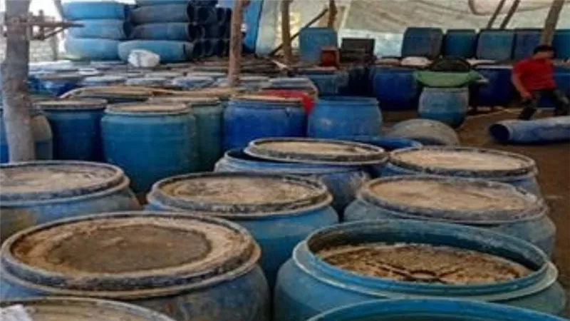 ضبط 12 طن أغذية غير صالحة للاستهلاك الآدمي وغلق 51 منشأة بالبحيرة