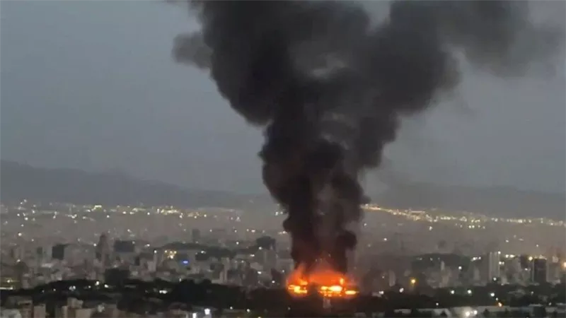 طبول الحرب تهز الأسواق.. عودة الصراع الأمريكي الإيراني تشعل النفط وتكبح الذهب
