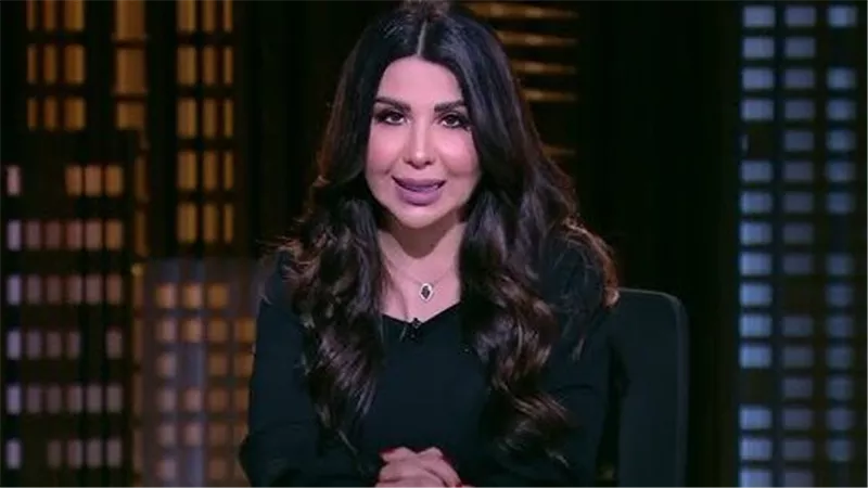 أتمنى له الخير.. مقدمة البرامج أميرة بدر تعلن انفصالها عن زوجها 