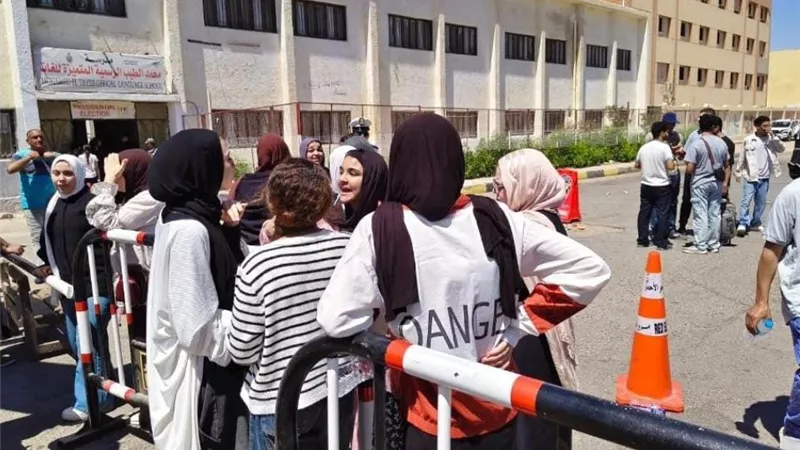 كان في المتناول.. ارتياح بين طلاب علمي رياضة بالبحيرة بعد الرياضيات البحتة