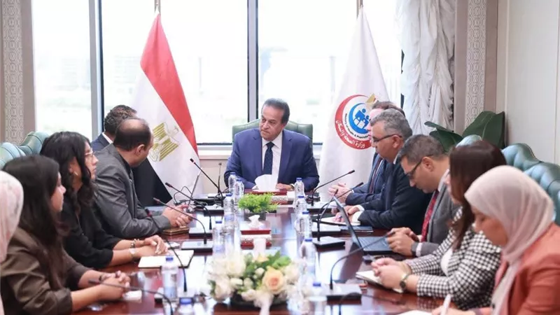 وزير الصحة يبحث سبل التعاون مع شركة راي المتخصصة في الاستشارات الهندسية والمستشفيات الذكية