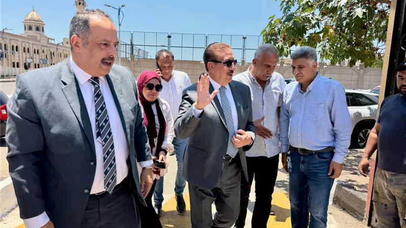 محافظ بورسعيد ورئيس «مياه القناة» يتفقدان محطة رفع صرف صحي «أم القرى»